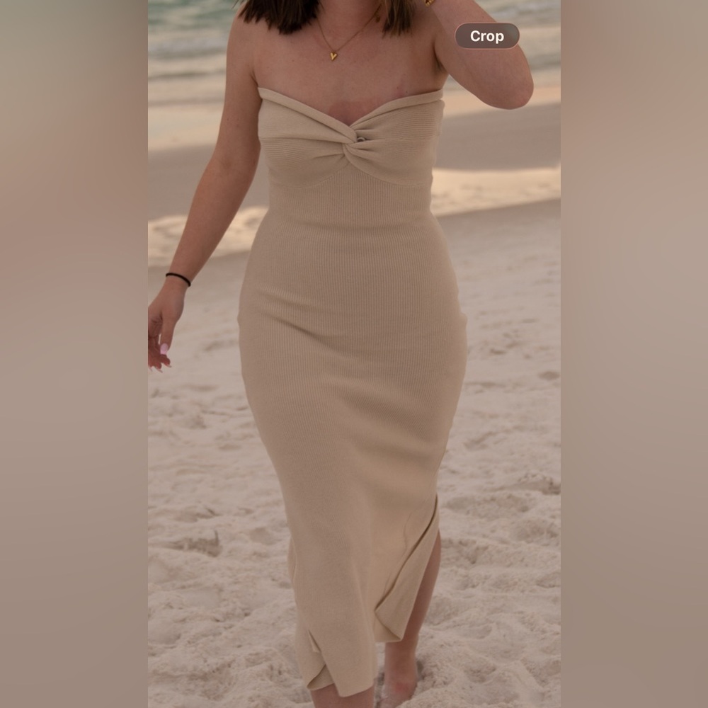 Elegant Beige Ribbed Knit Skirt